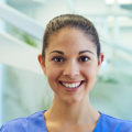 What are the characteristics of a professional dental assistant?